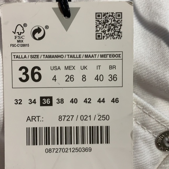 NWT Zara White Slit Straight Mid-rise Jeans Size 4 - Picture 7 of 10